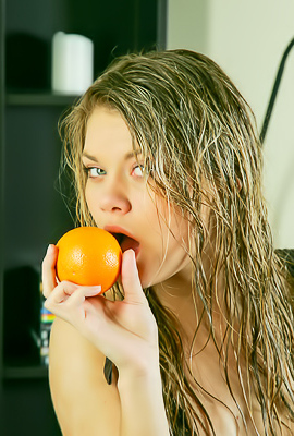 Lisa Entices With Her Alluring Smile And Wet Dream Look As She Undresses